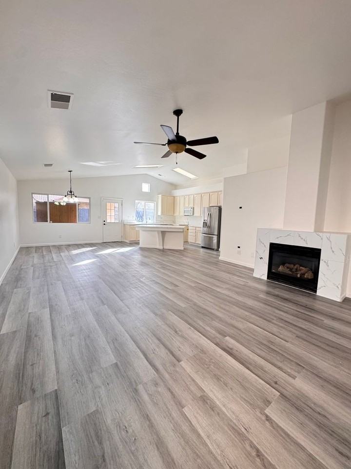 11711 Stratosphere Ave - Photo 2 of 24