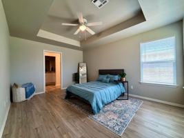 featured image of 1525 Chisholm Springs Blvd