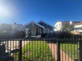 featured image of 3542 E 6th St