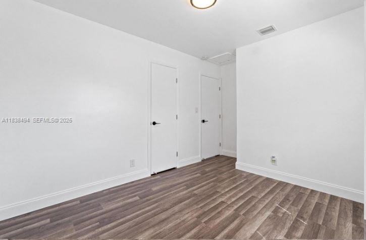 1040 Northwest 23rd Terrace - Photo 4 of 21