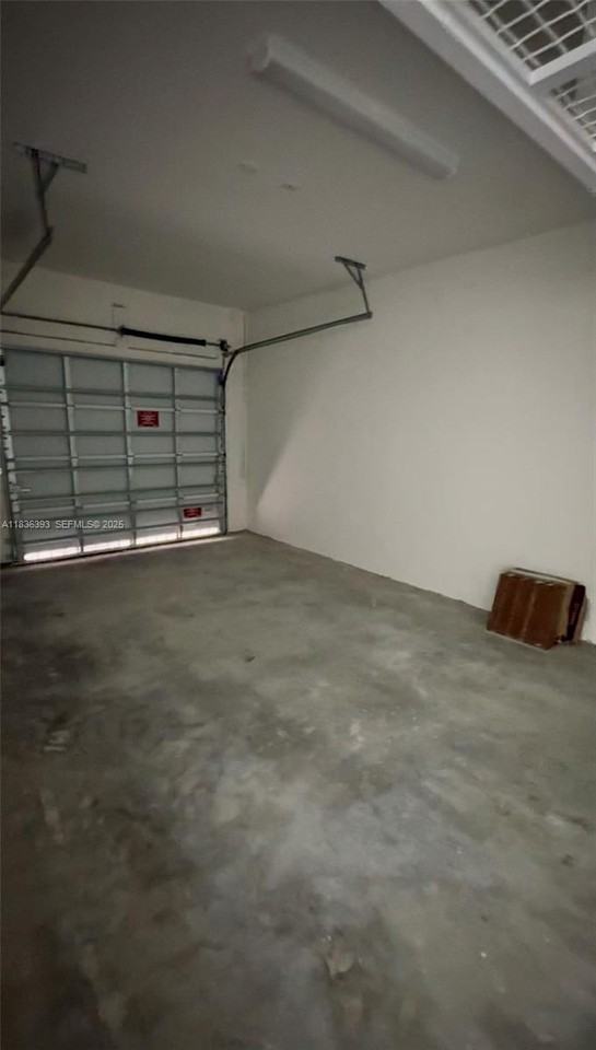 1323 Southeast 7th Terrace - Photo 6 of 15