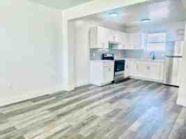 featured image of 1545 Nw 8th Ave