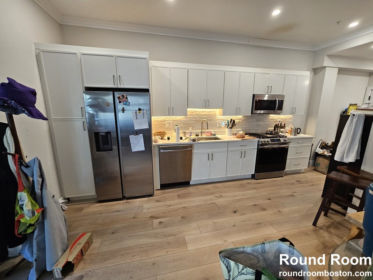 12 Everett St #5 - Photo 3 of 9