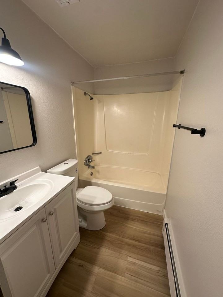 4400 Parkview Dr - Photo 6 of 6