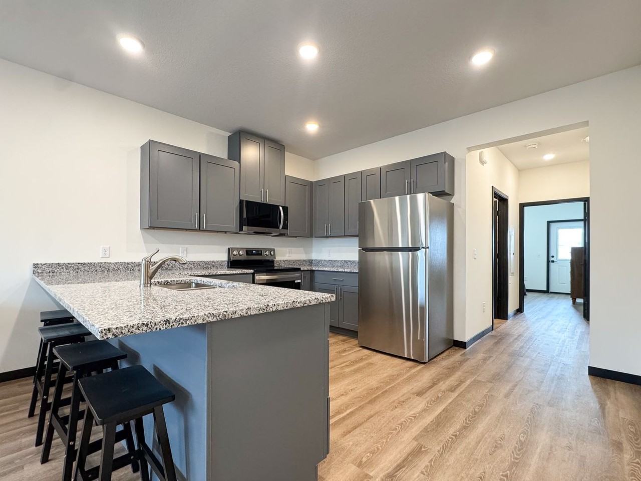 Liberty Villas Bldg. 01 - Photo 6 of 50