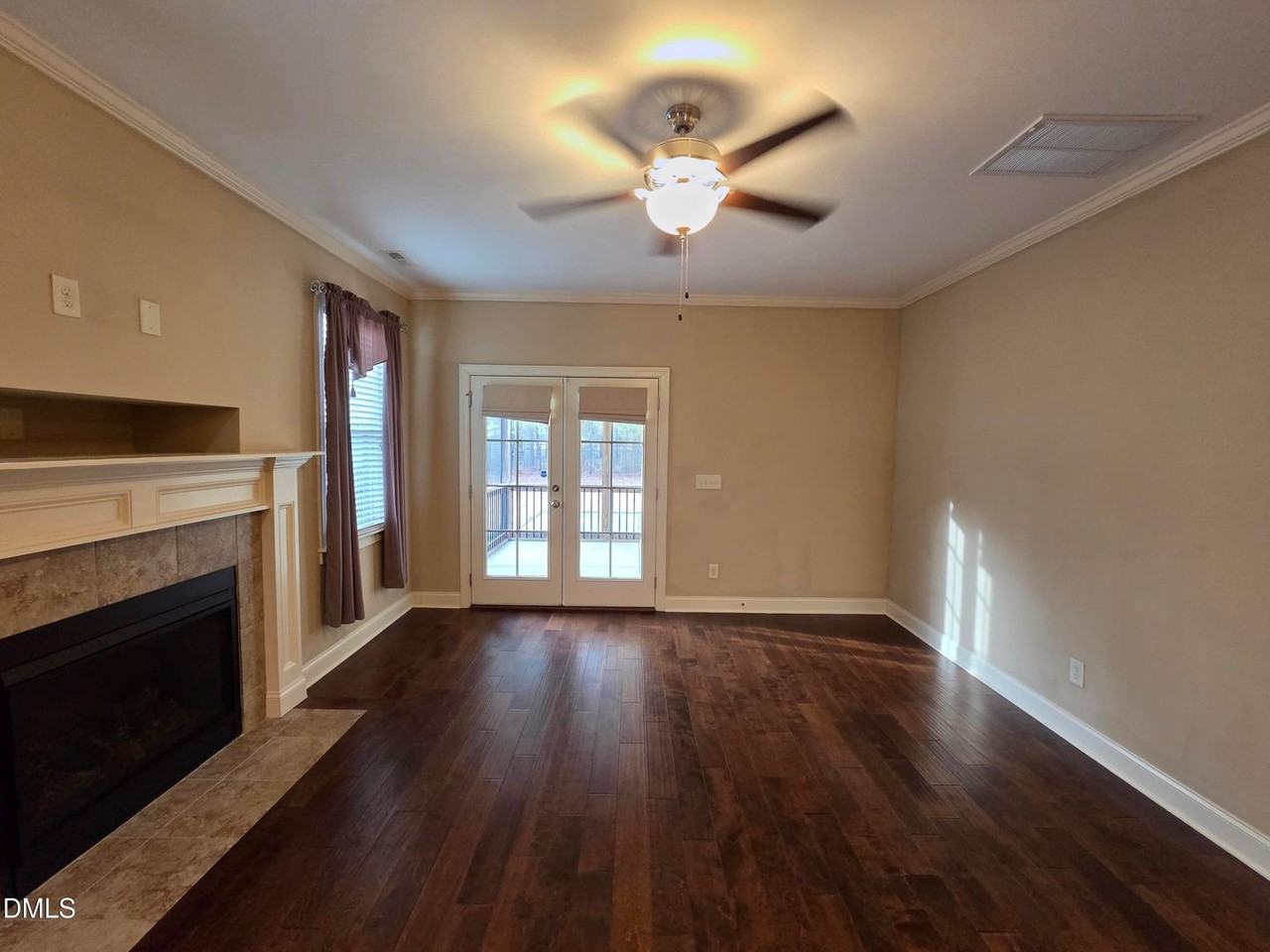 100 Scarlet Bell Dr - Photo 3 of 18