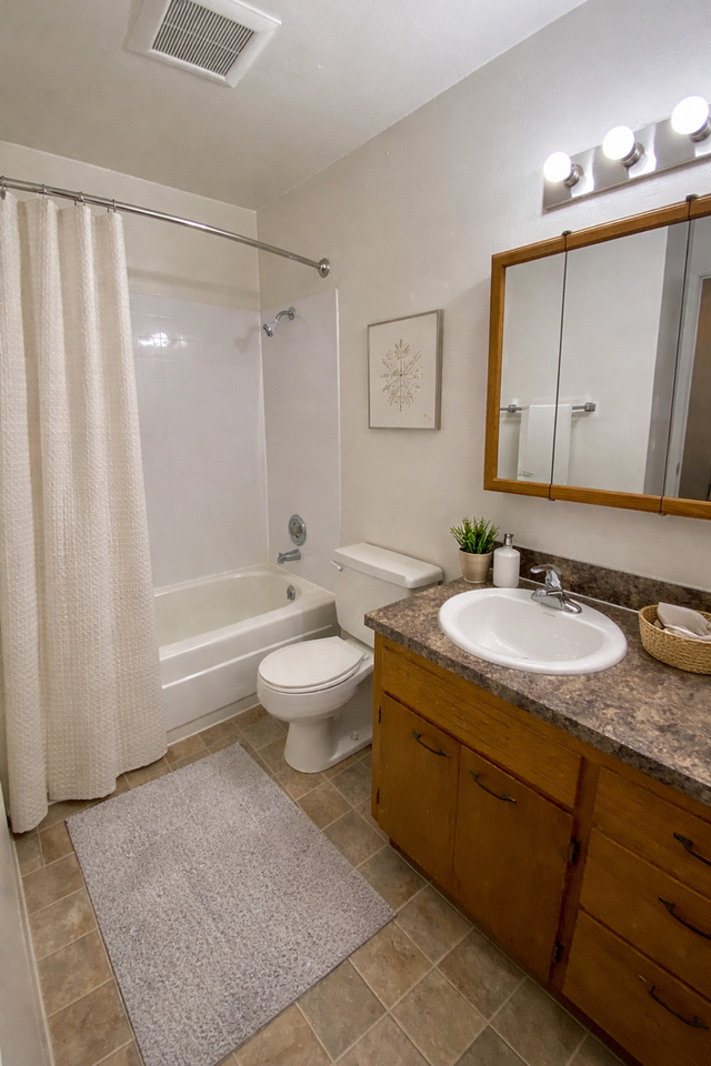 229 Canyon Dr #3 - Photo 6 of 18