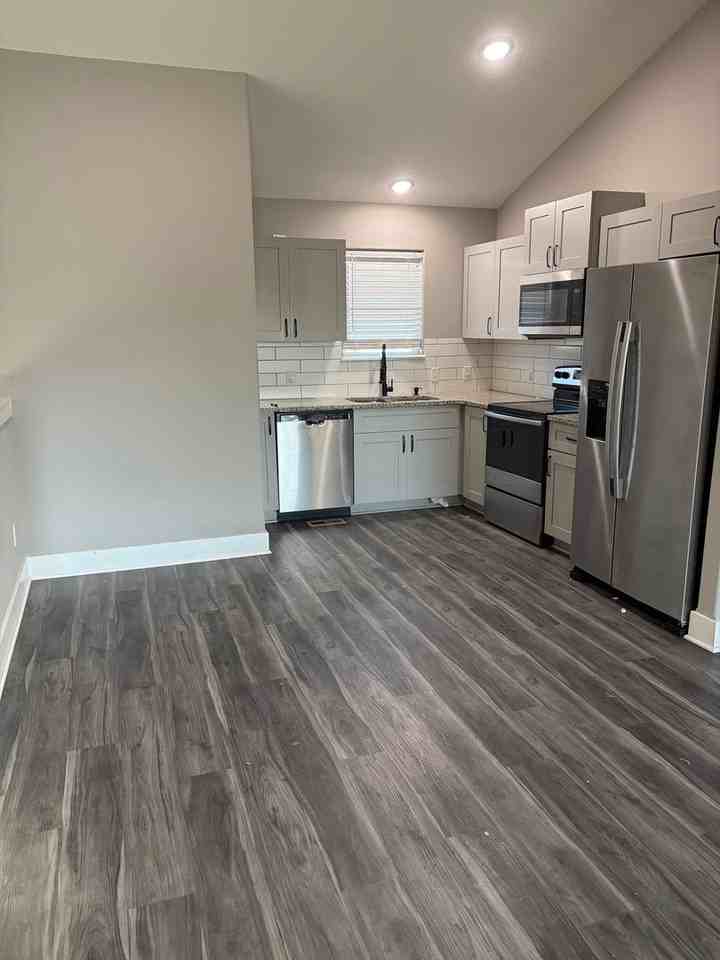 5248 N Toben Dr - Photo 3 of 13