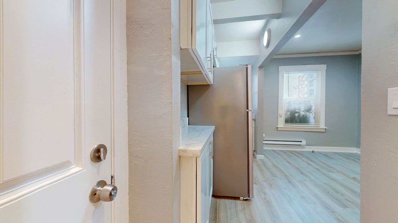 146 Grand Ave - Photo 2 of 34