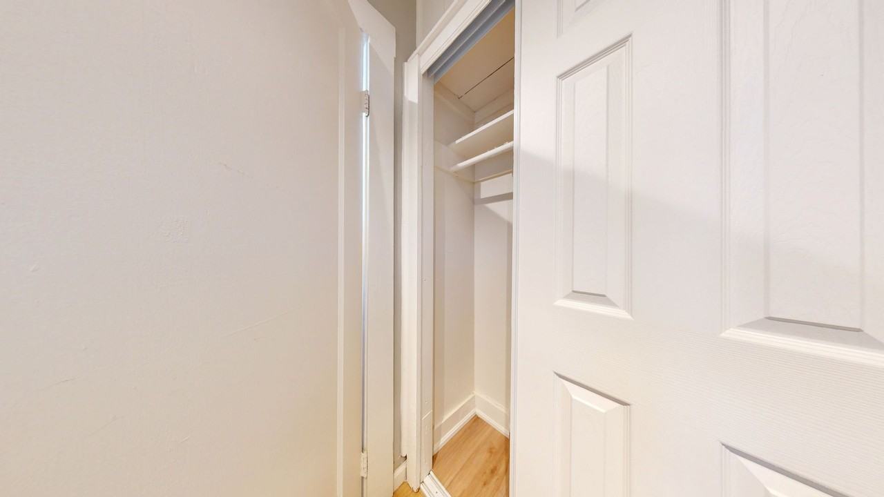 146 Grand Ave - Photo 4 of 34