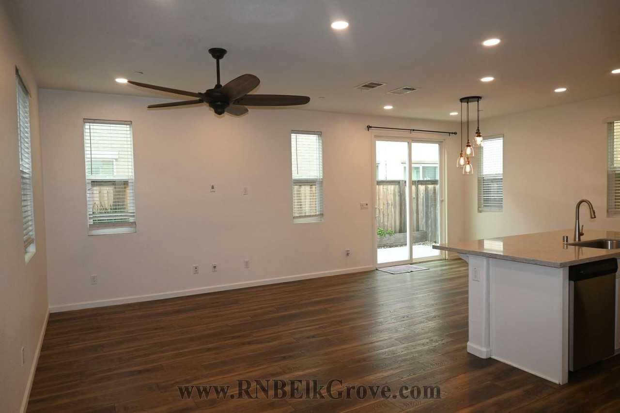 8883 Tethys Ln - Photo 5 of 25