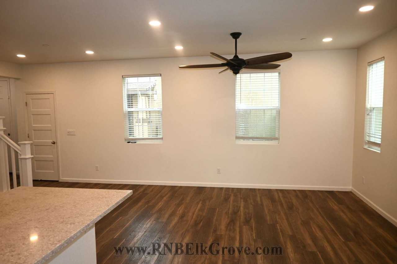 8883 Tethys Ln - Photo 6 of 25