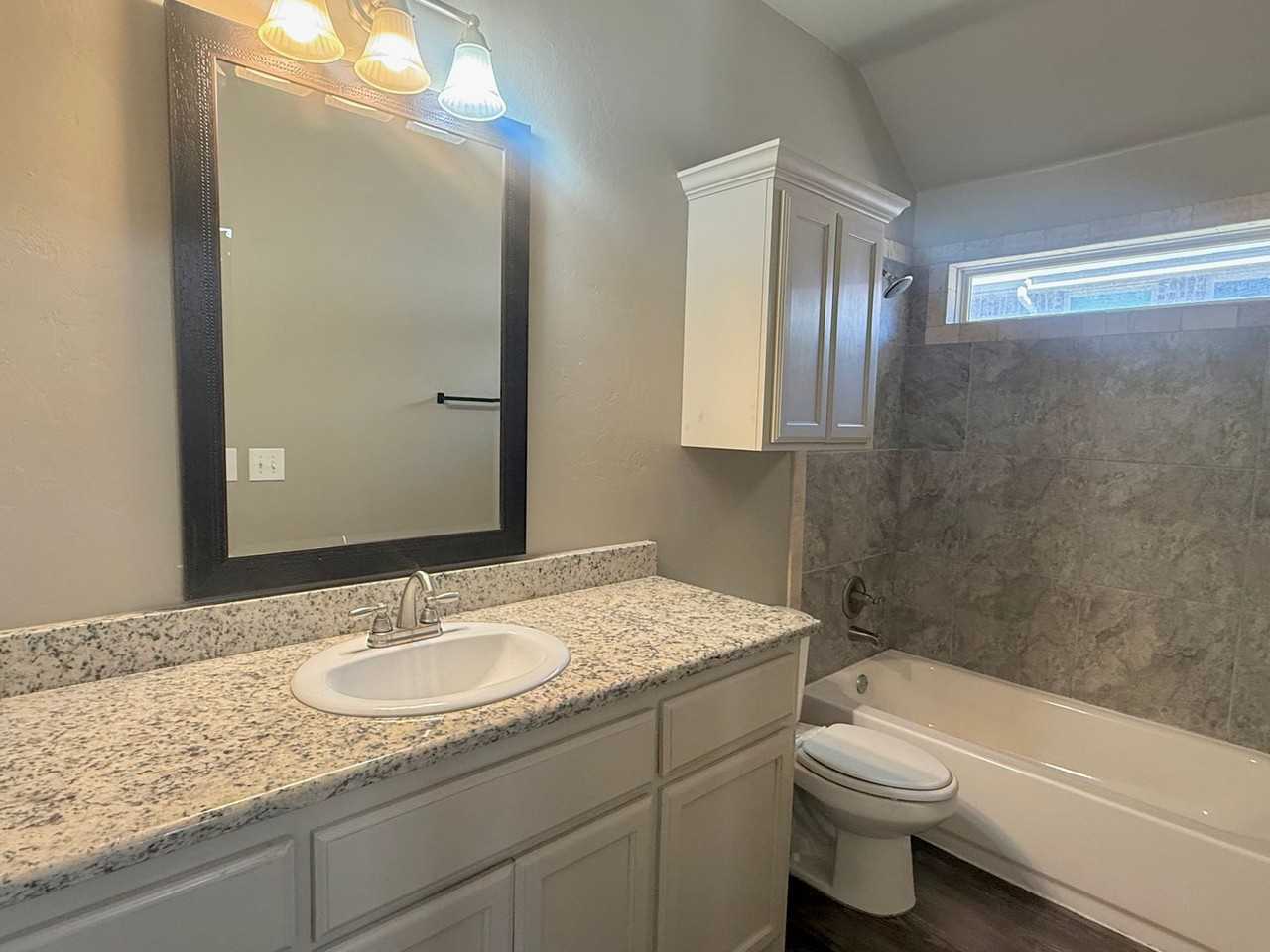 11212 Coachmans Rd - Photo 7 of 14