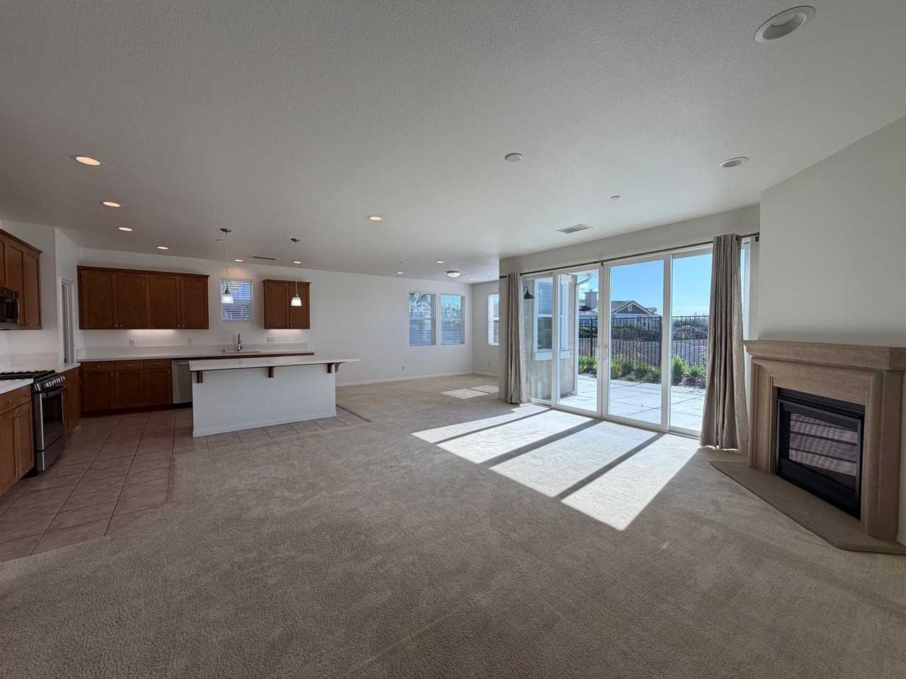 124 Deerbrush Ln - Photo 5 of 15