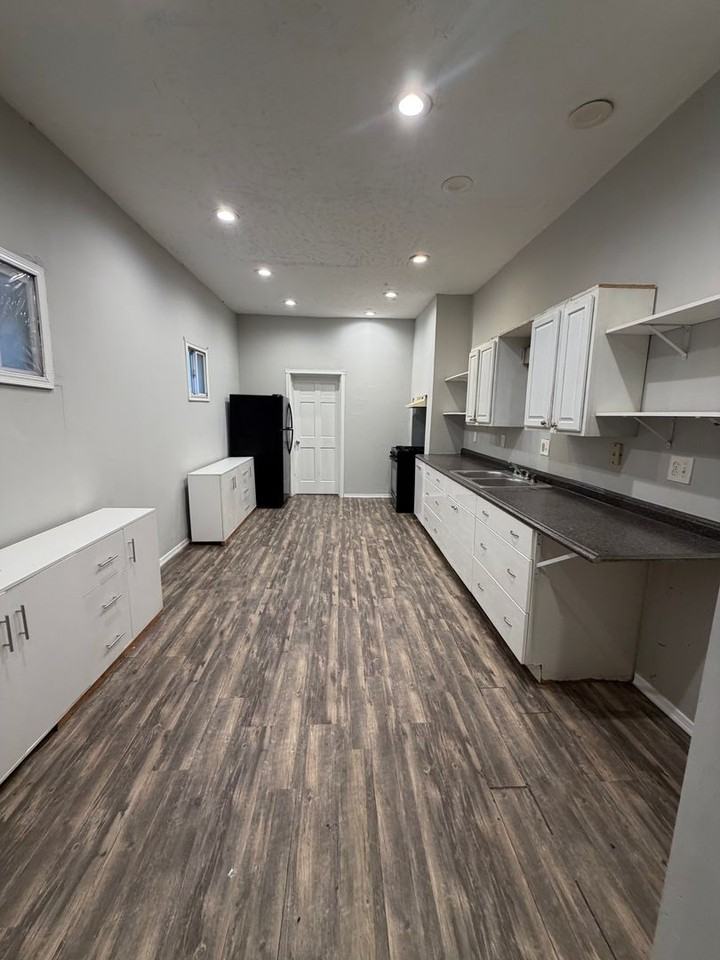 602 Dallas St - Photo 5 of 13