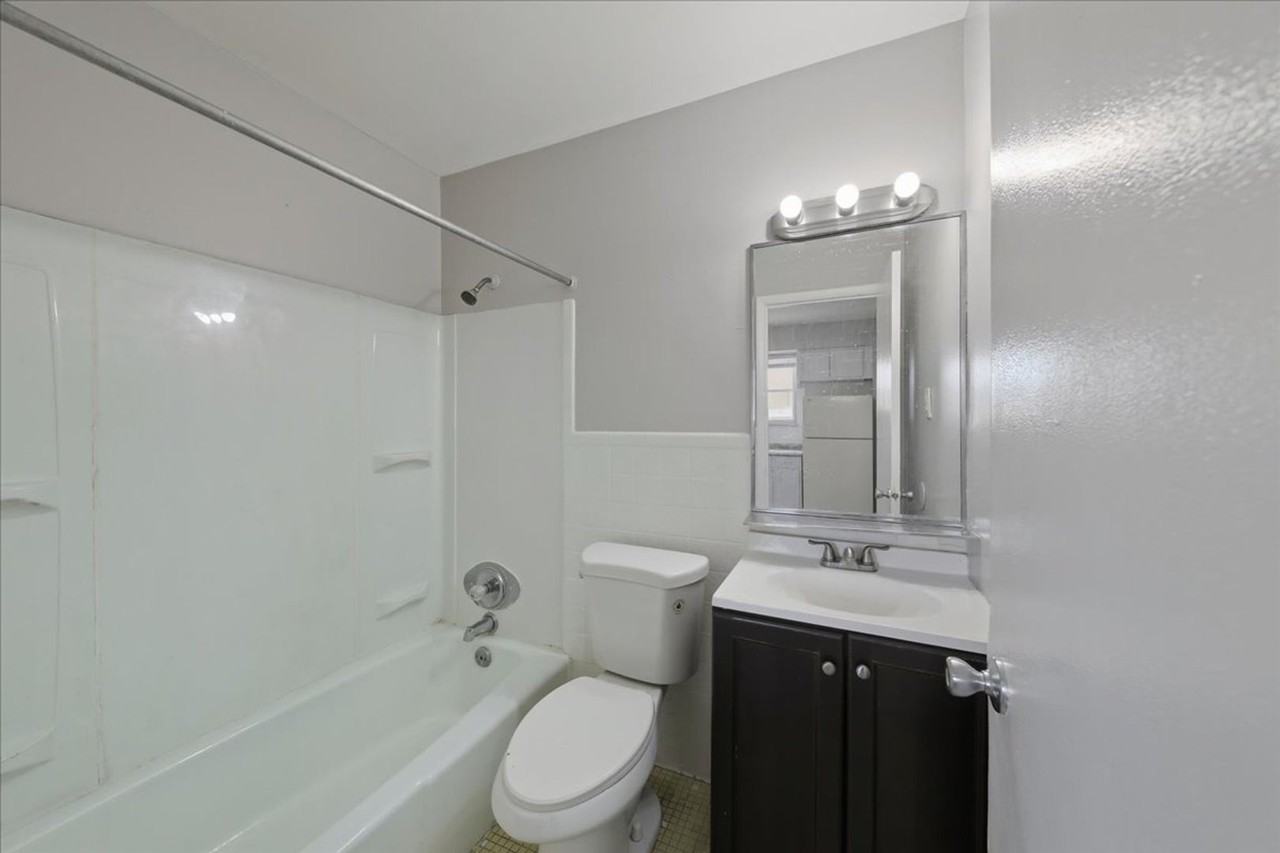 Charming 11 unit building featuring 1 - Photo 6 of 9