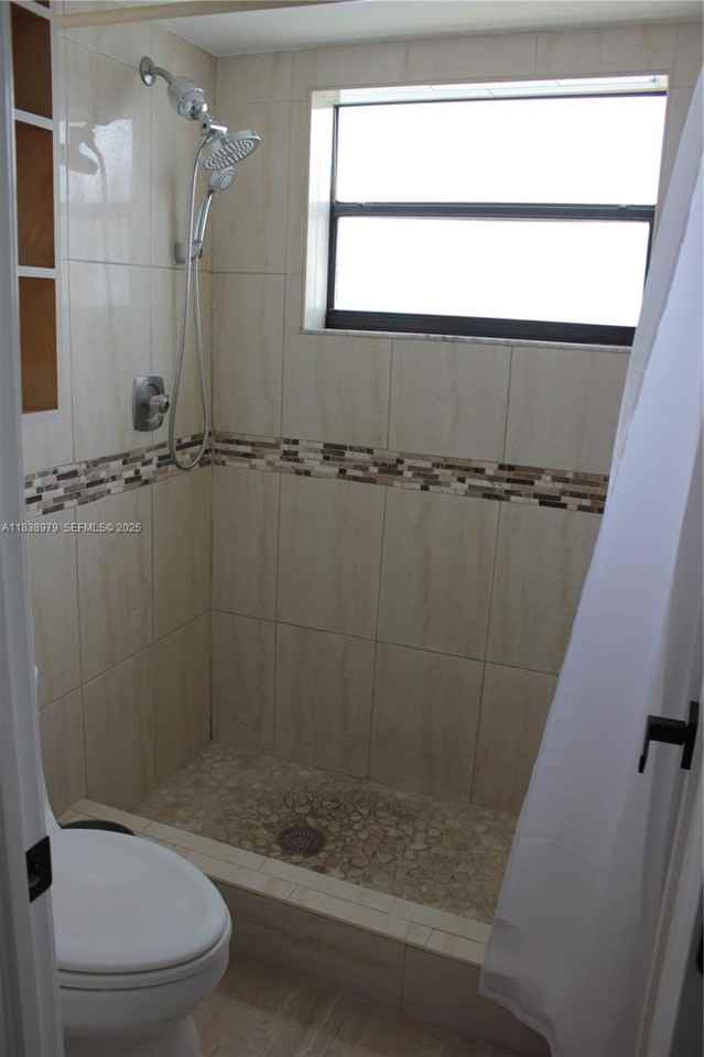 20145 Northeast 3rd Court ##12 - Photo 2 of 18