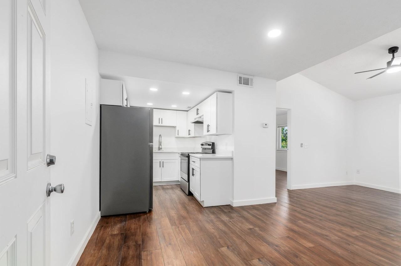 45 Governor Pl #25 - Photo 6 of 48