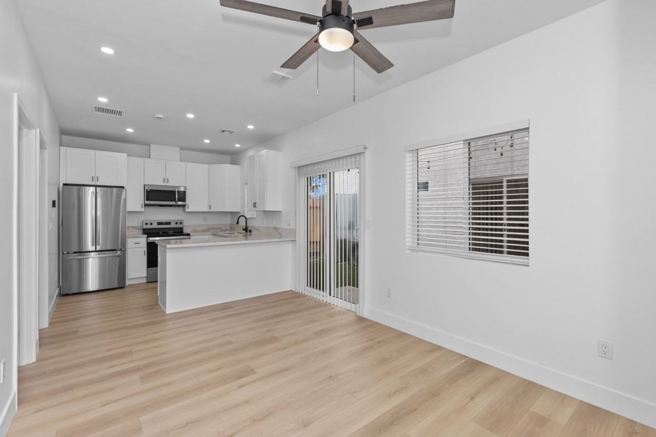 6708 Saranac St - Photo 3 of 21