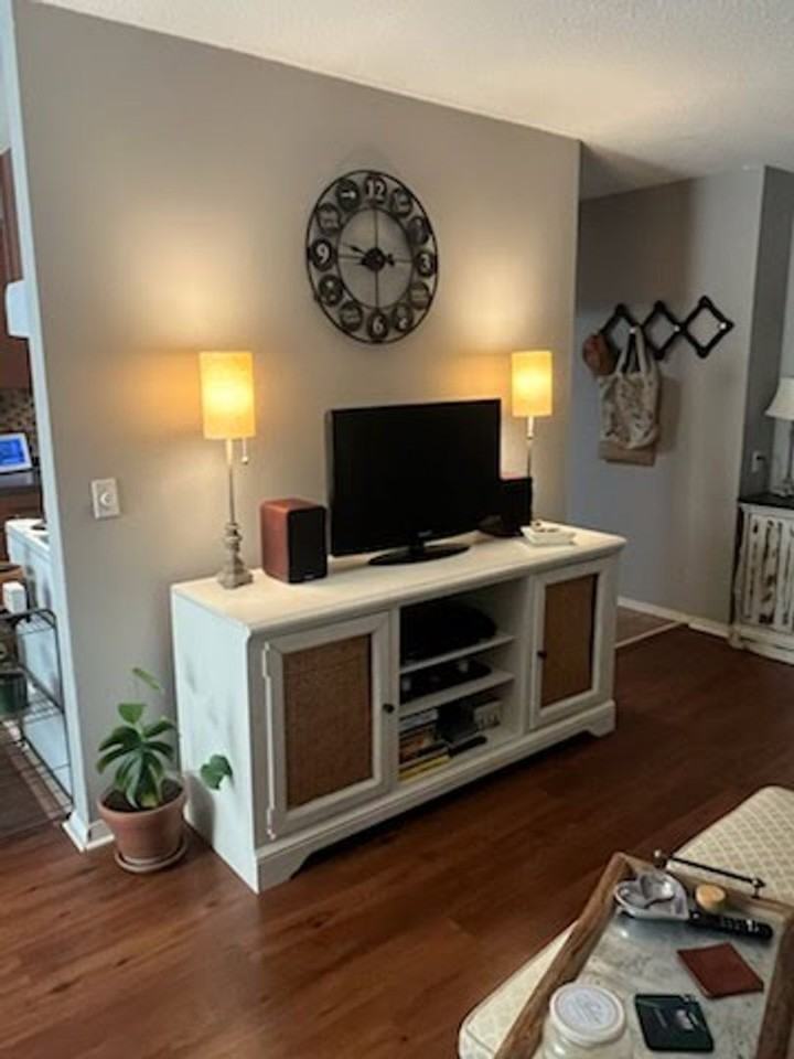 1006 Westbrooke Way #1 - Photo 3 of 18