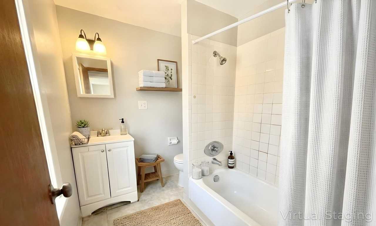 927 Vankirk St #1 - Photo 6 of 7
