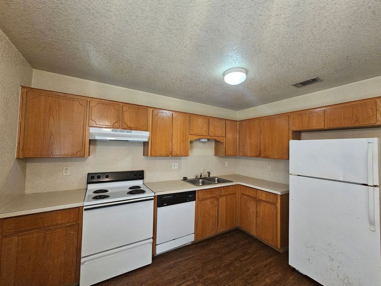 1108 Circle M Dr #A - Photo 4 of 12