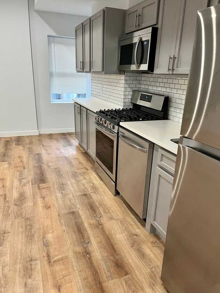 124-26 South 19th Street - Photo 7 of 22