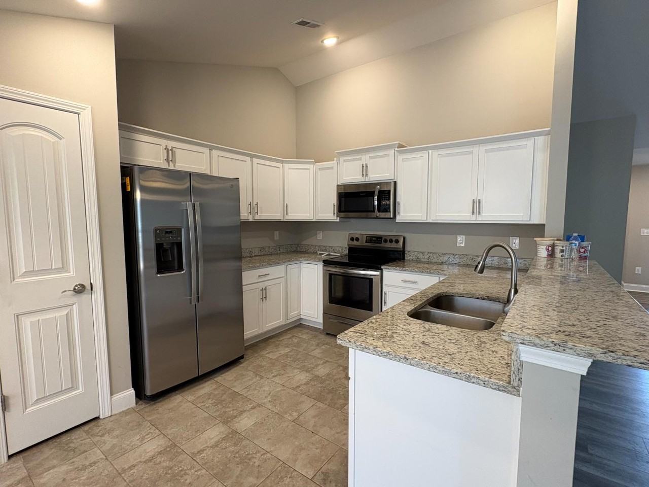 104 Ringding Dr - Photo 7 of 12