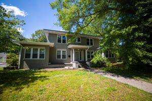 featured image of 801 E Marion St