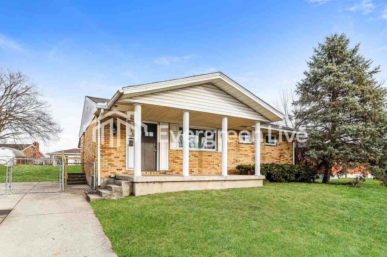 3984 Hammond Blvd - Photo 2 of 15