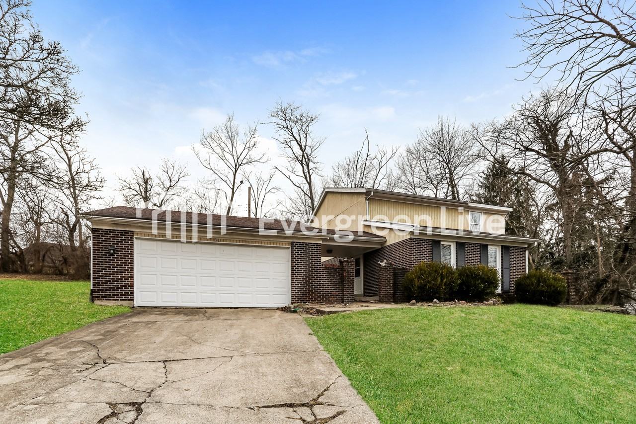 51 W Fairway Dr - Photo 2 of 15