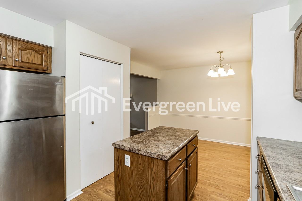 51 W Fairway Dr - Photo 7 of 15