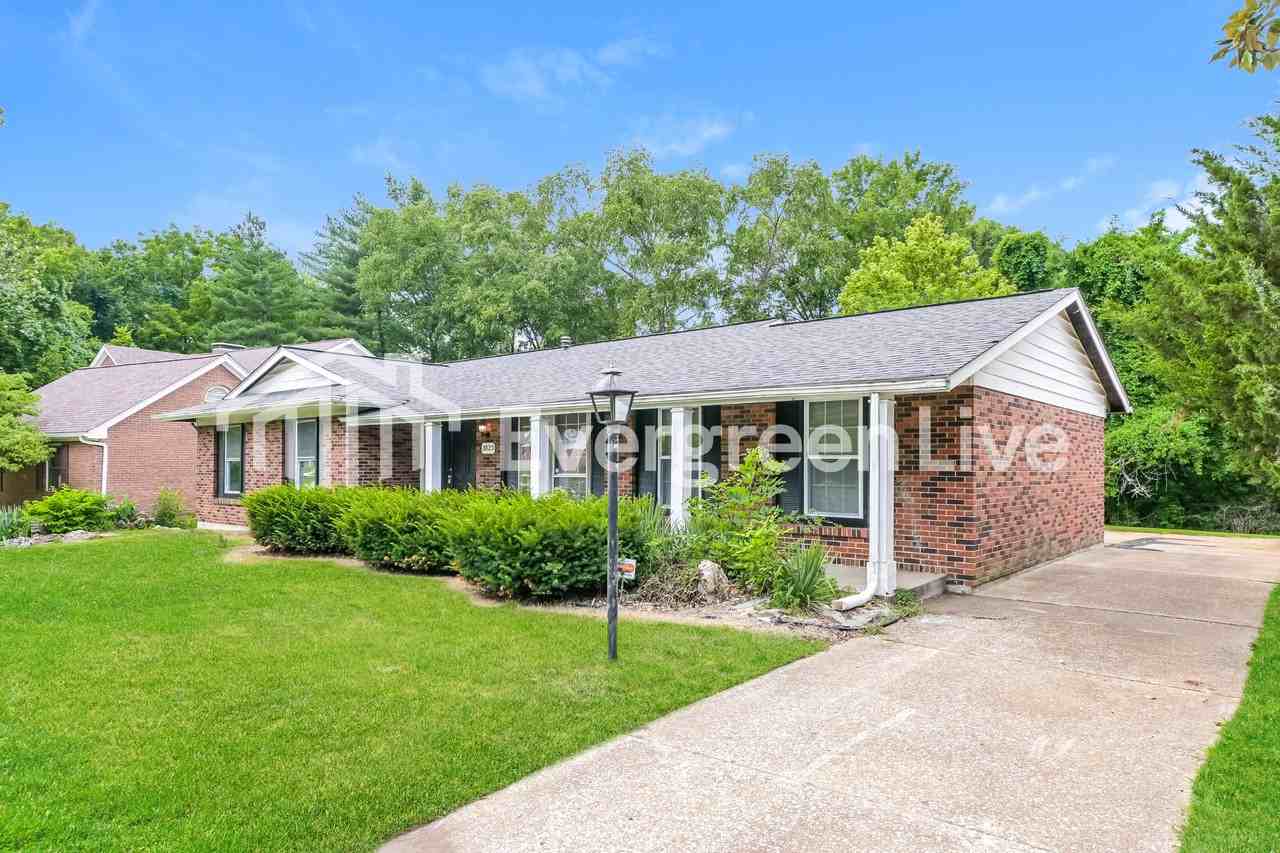 3823 Monsols Dr - Photo 2 of 15