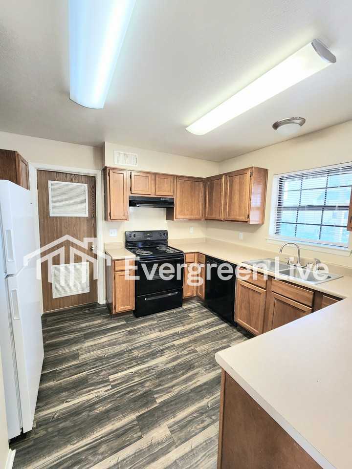 332 Fireball Dr - Photo 7 of 20