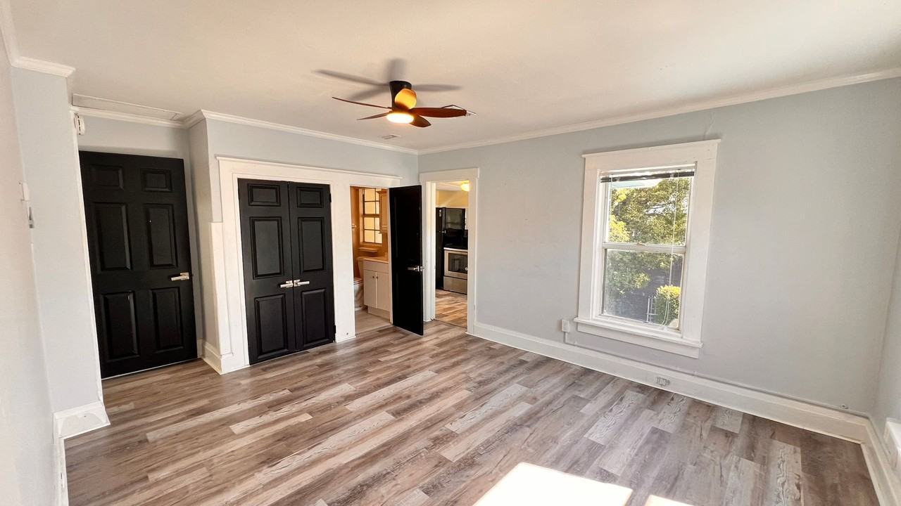 35 Hill Ave #1 - Photo 4 of 15