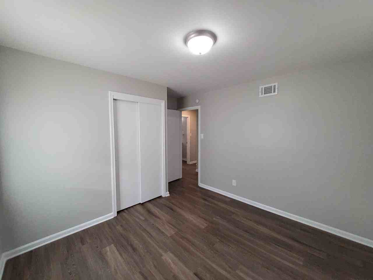 3575 Kensett Dr - Photo 5 of 8