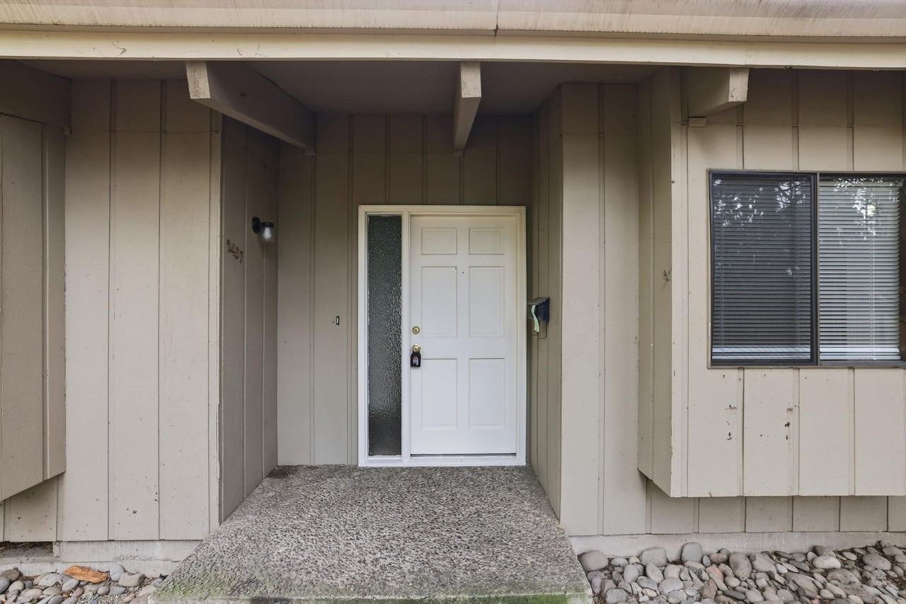 Trade St Apartments - Photo 4 of 5