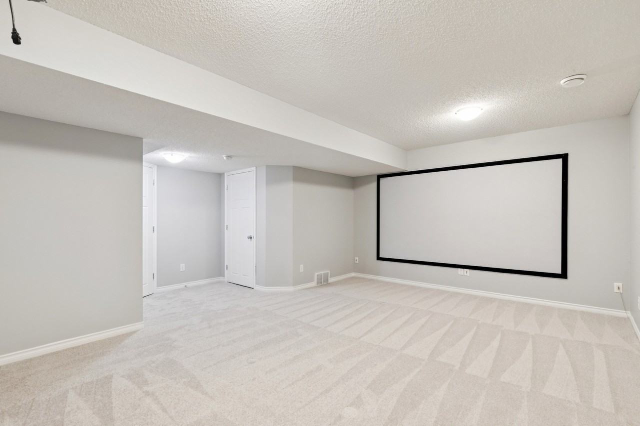 21317 46 Avenue - Photo 4 of 34