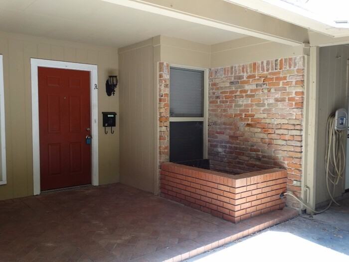 9104 Quail Creek Dr #A - Photo 5 of 26