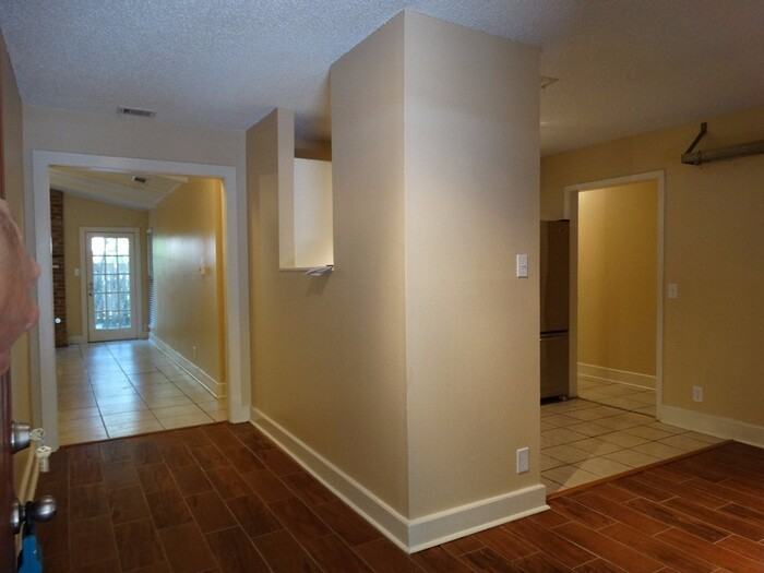 9104 Quail Creek Dr #A - Photo 6 of 26