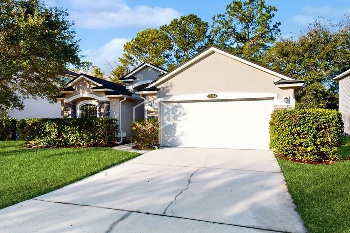 15744 Canoe Creek Dr - Photo 4 of 34