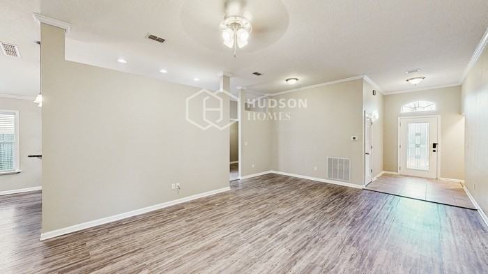 15744 Canoe Creek Dr - Photo 6 of 34