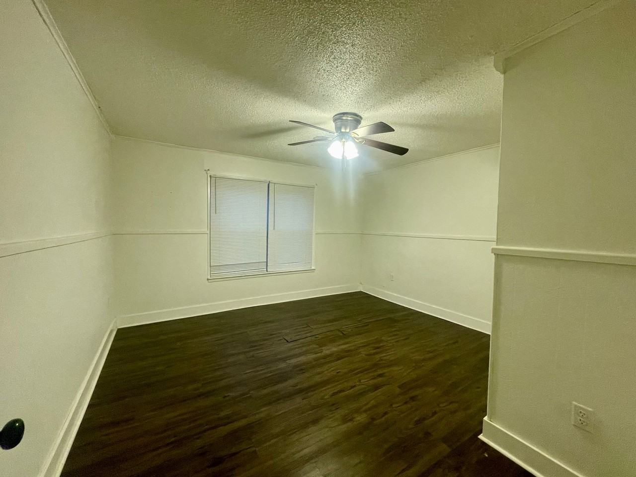 503 1st St - Photo 7 of 12