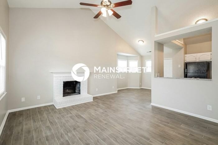 4113 Regency Dr - Photo 4 of 16