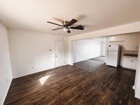 219 W Kinderman Dr - Photo 1 of 1