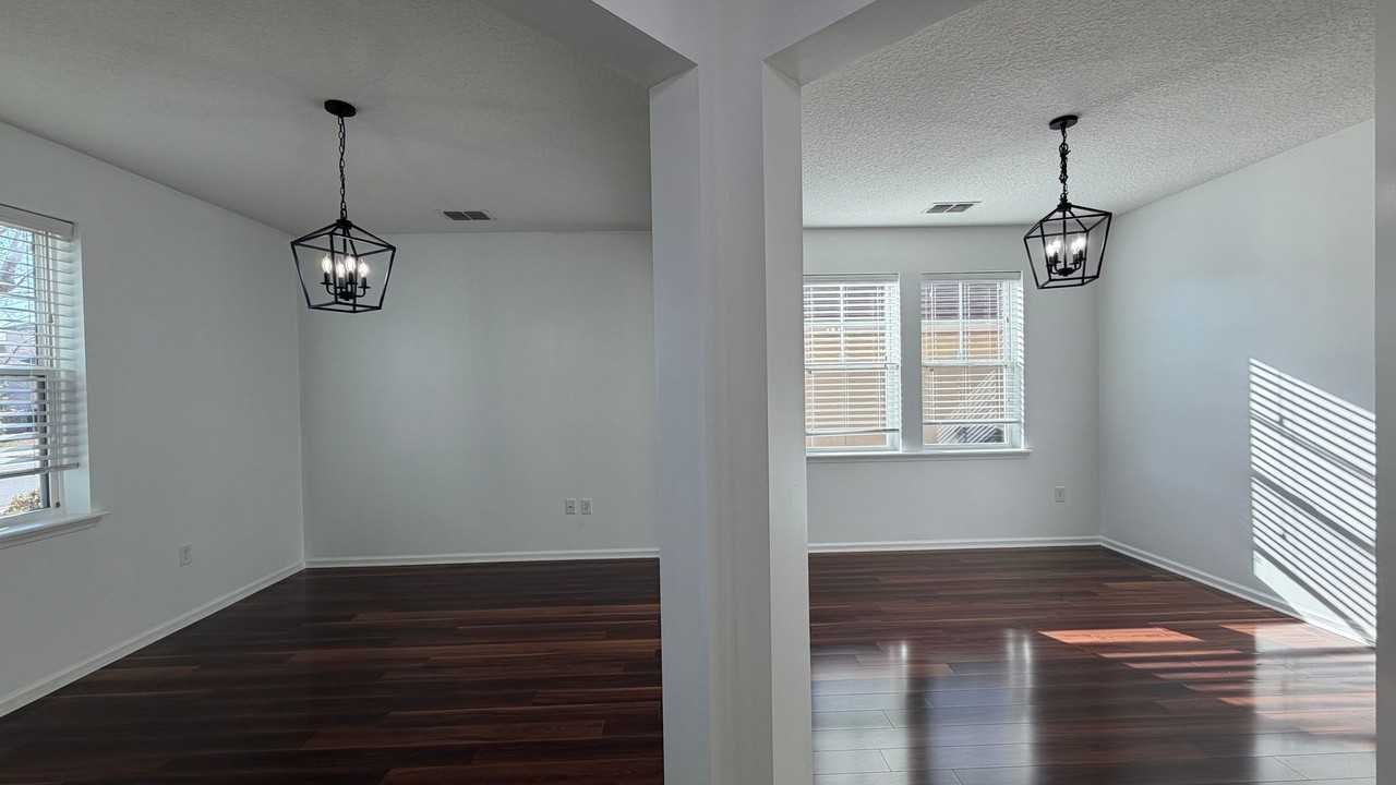 6475 Greenland Chase Blvd - Photo 3 of 21
