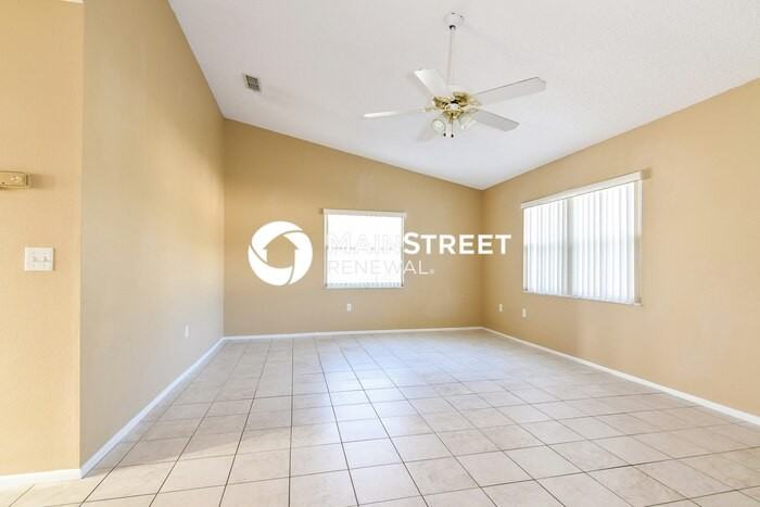 13220 Whaler Dr - Photo 2 of 15