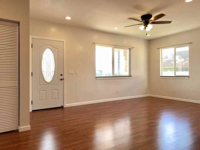 99-50 Nalopaka Pl - Photo 2 of 8