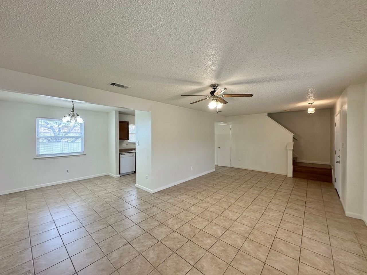 5010 White Rock Dr - Photo 3 of 33