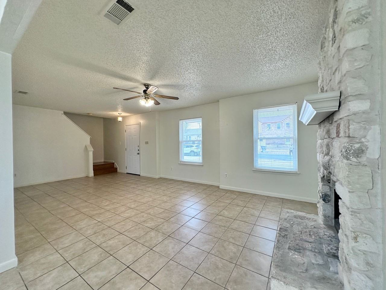 5010 White Rock Dr - Photo 5 of 33